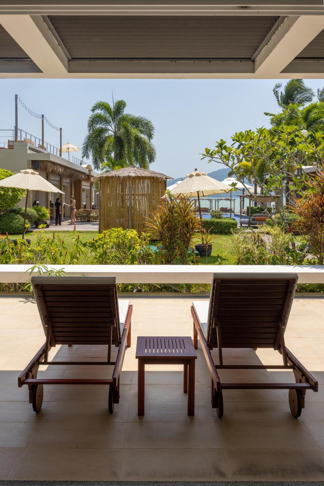 Selina Serenity Phuket Tempat peranginan